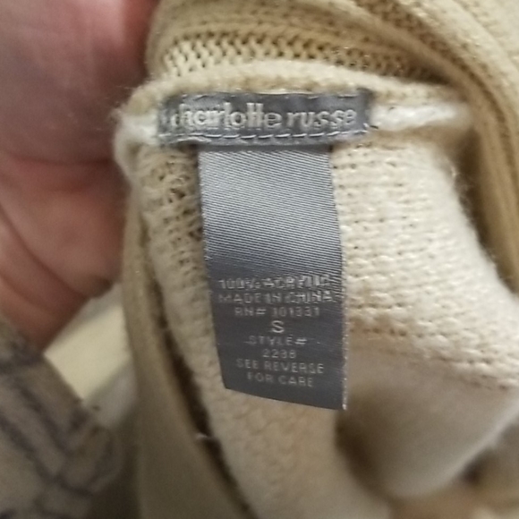 Cardigan tan and white - Picture 3 of 3